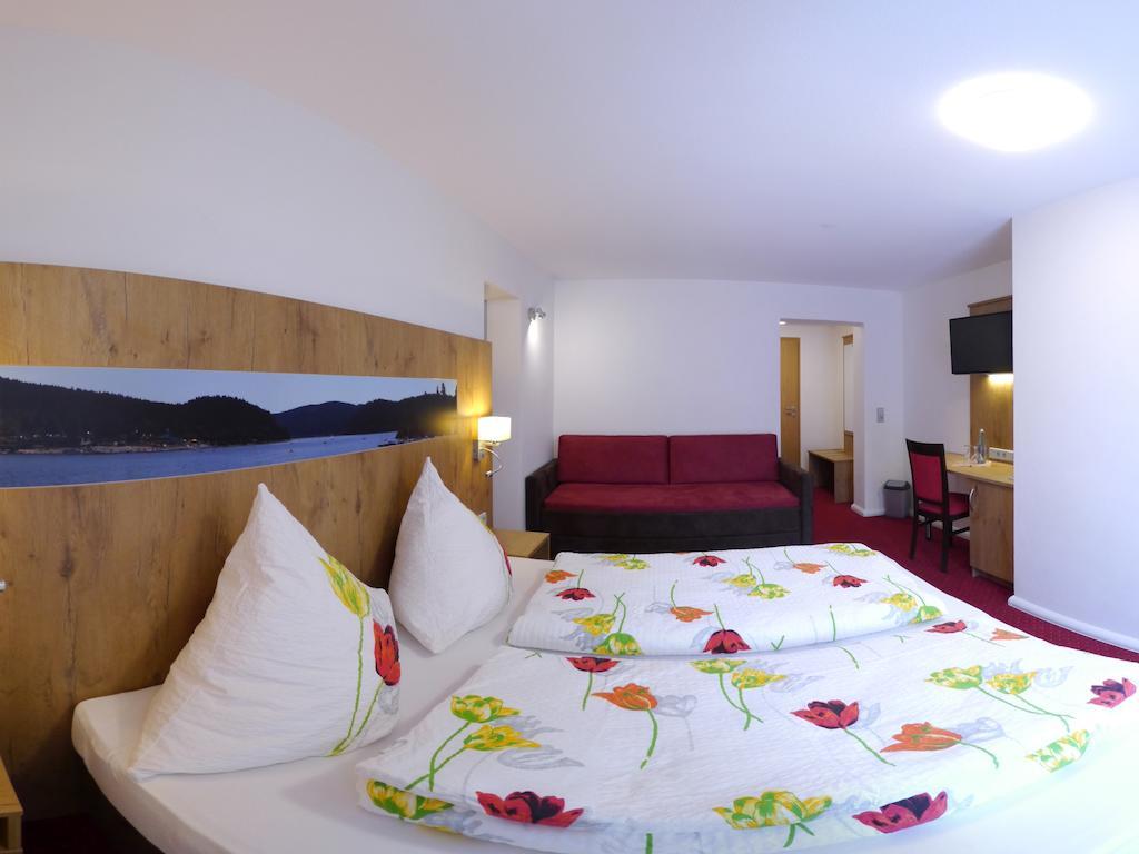 Gaestehaus Cafe Heck Titisee Luaran gambar