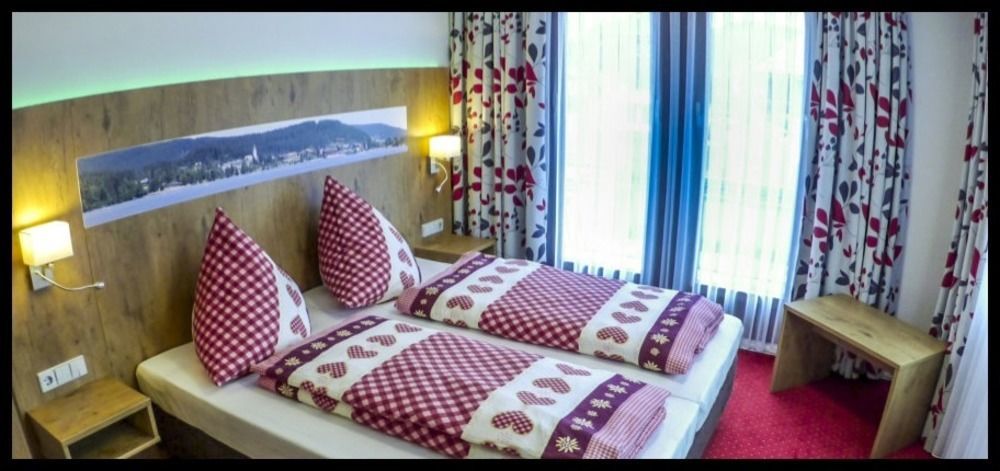 Gaestehaus Cafe Heck Titisee Luaran gambar
