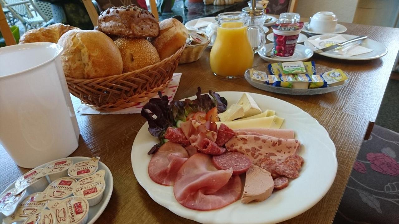 Gaestehaus Cafe Heck Titisee Luaran gambar
